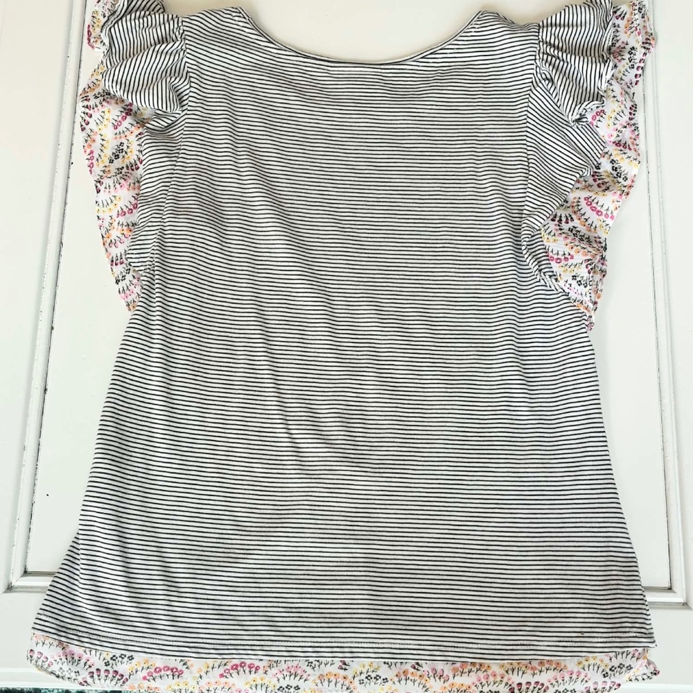 Sleeveless size small